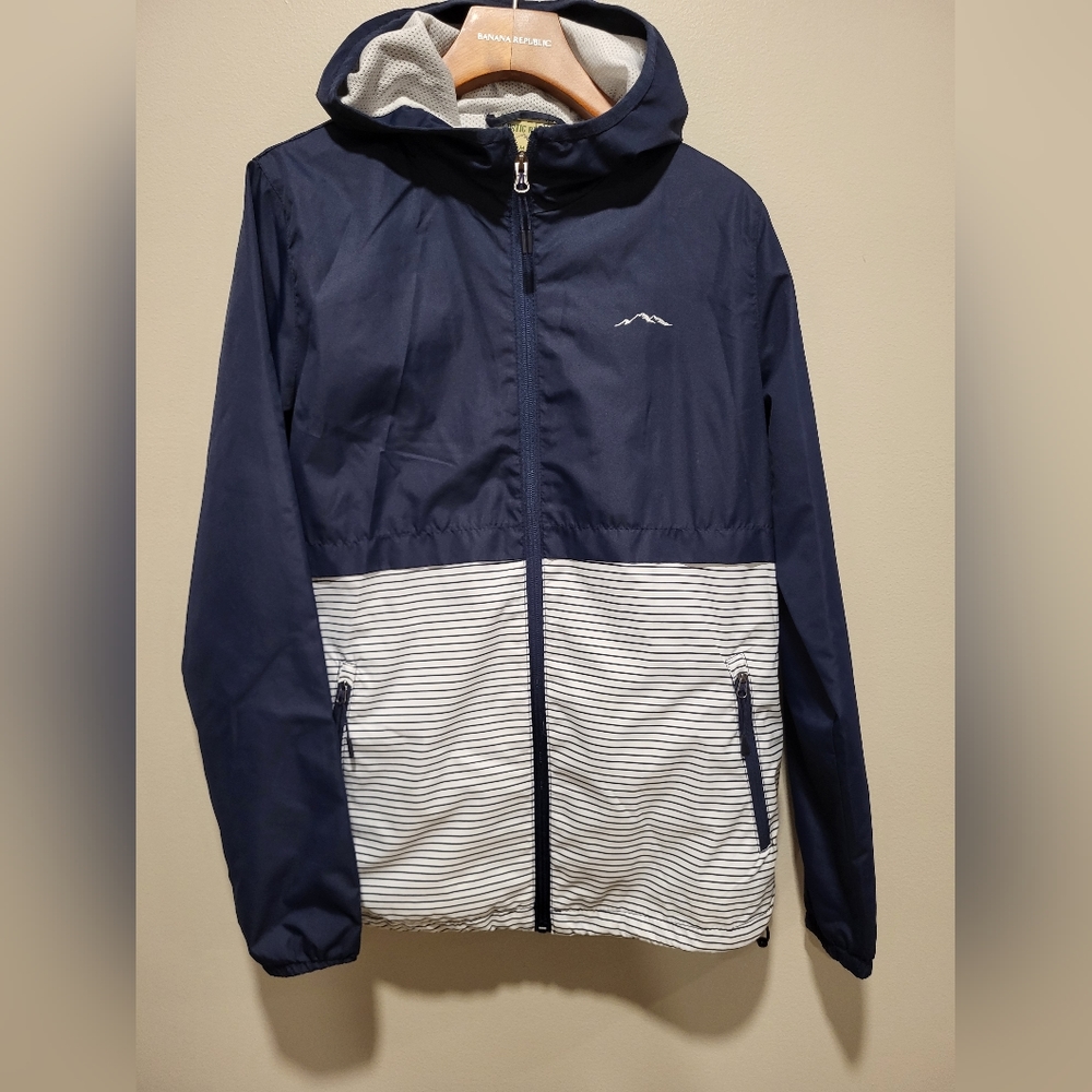 NWOT Rustic Ridge ladies windbreaker navy size medium